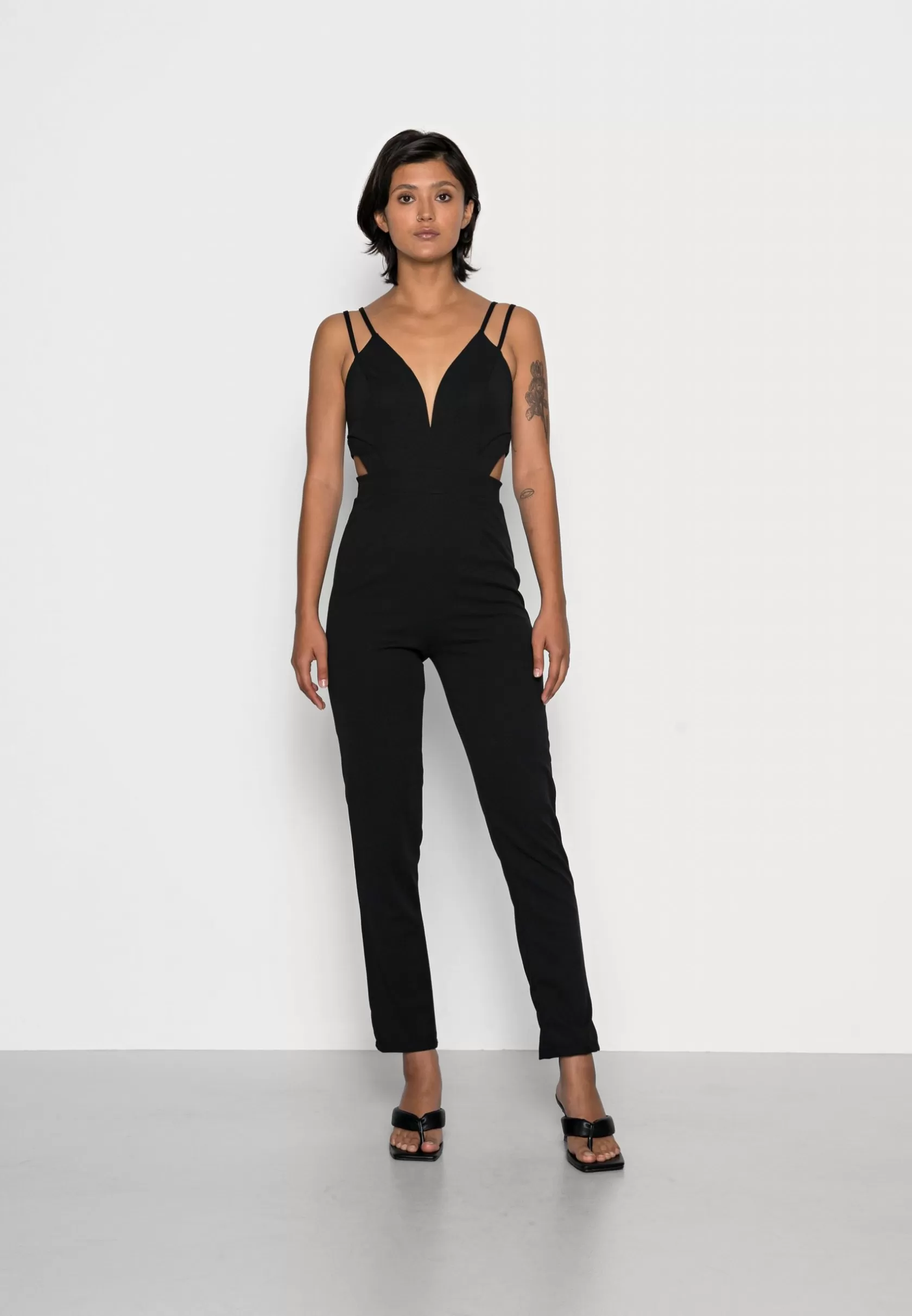 Jumpsuit^Wal G Jade Cut Out – Jumpsuit . Crazy Deals