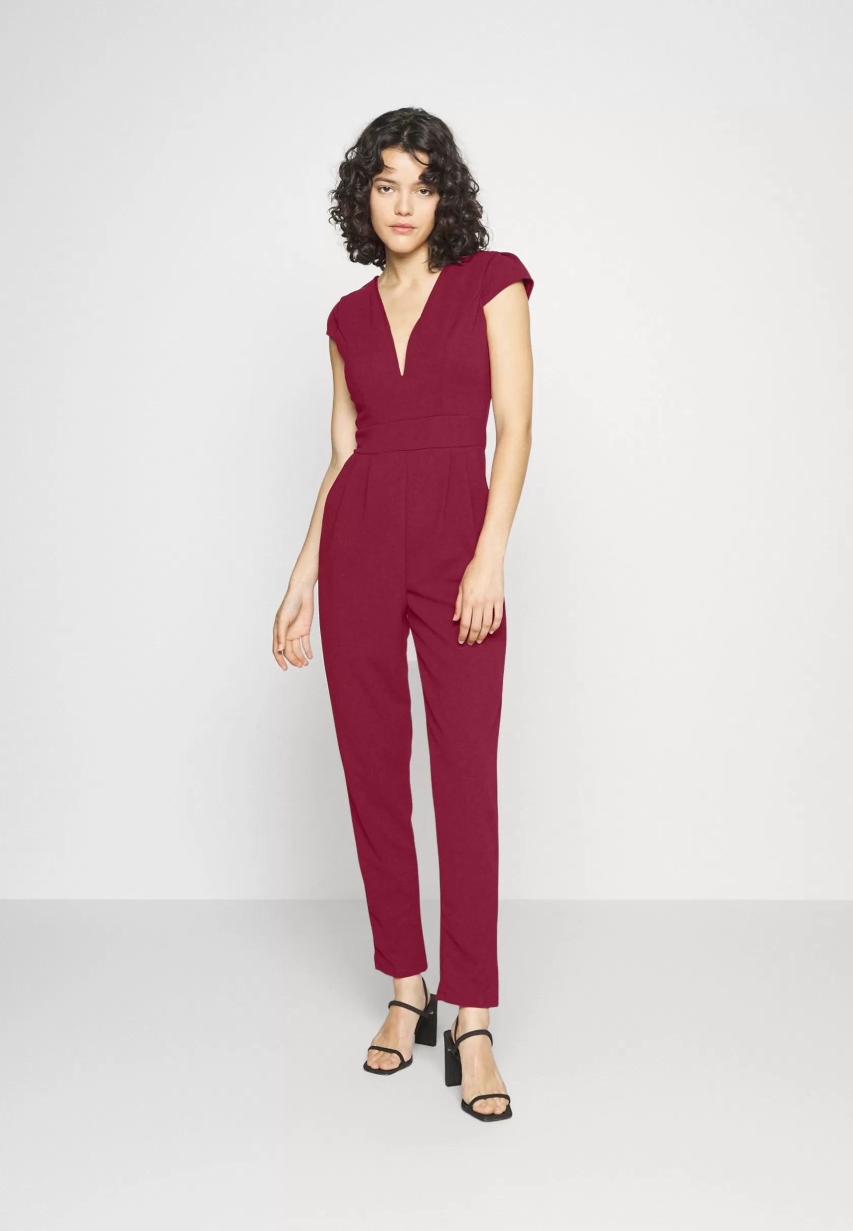 Jumpsuit^Wal G Short Sleeve V Neck – Jumpsuit . Excellent